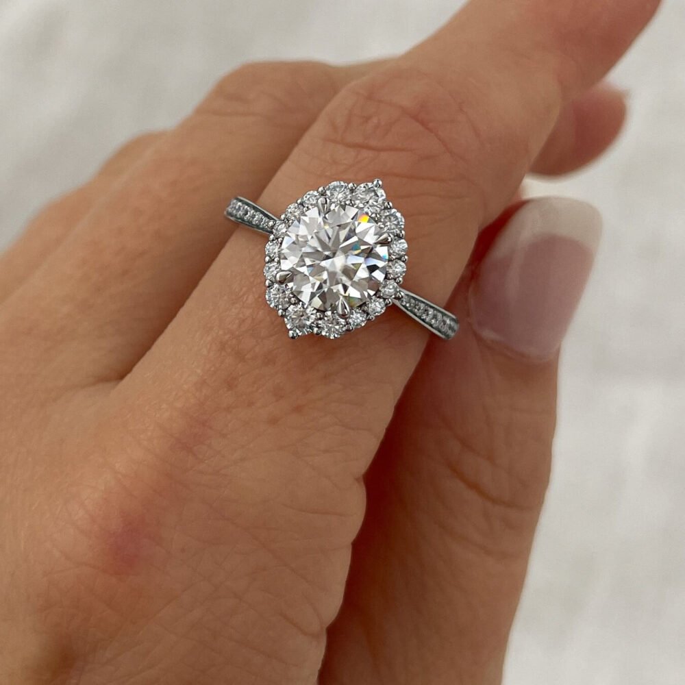 3.10Ct Round Moissanite Halo Engagement ring For Women (2)