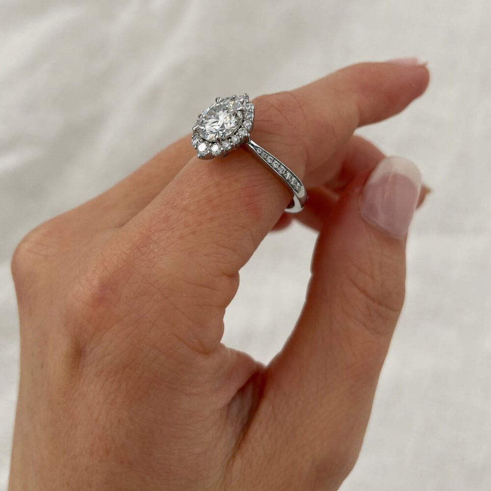 3.10Ct Round Moissanite Halo Engagement ring For Women (2)