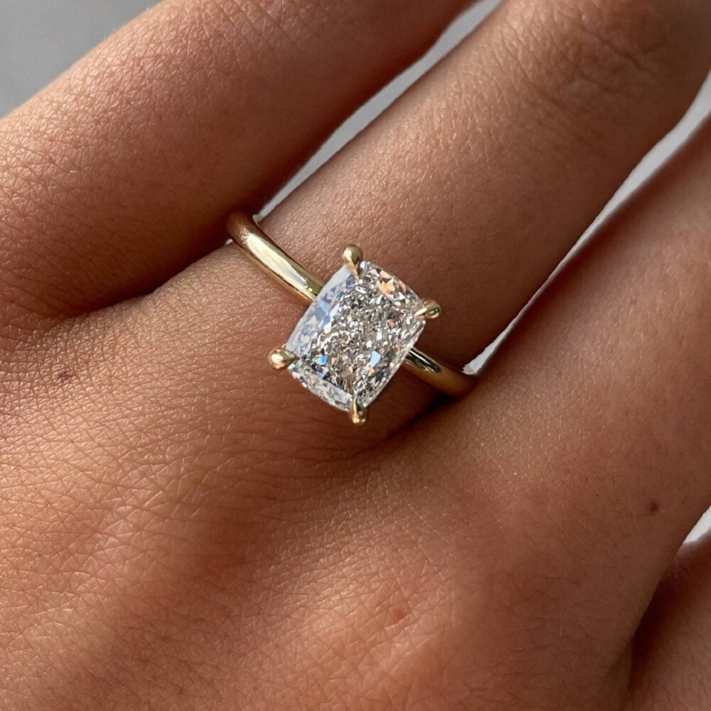 2 carat cushion cut diamond ring For Women in 14k Gold - GRA Certified