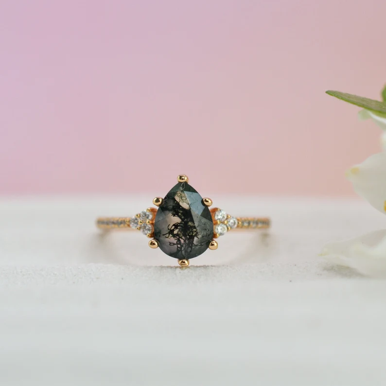 Moss Agate Beauty and Benefits moss agate