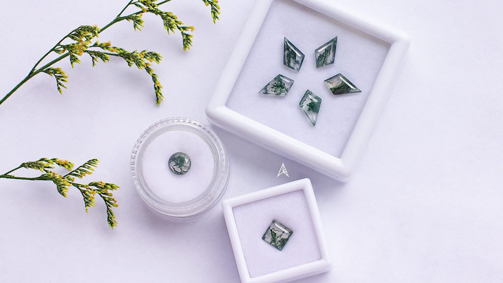 Moss Agate Beauty and Benefits moss agate