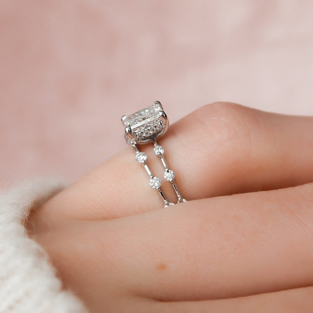 Bridal set of moissanite rings for women, crafted with care in 14K gold